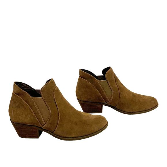 Me Too Zayden Ankle Boots Brown Suede Slip On Booties Pointed Toe Size 7.5M Cute - Picture 2 of 9